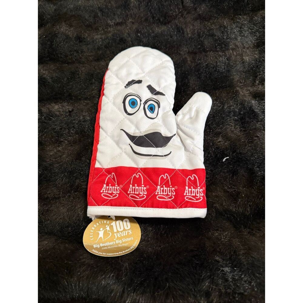Vintage Arby’s Oven Mitt Fast Food Mascot New